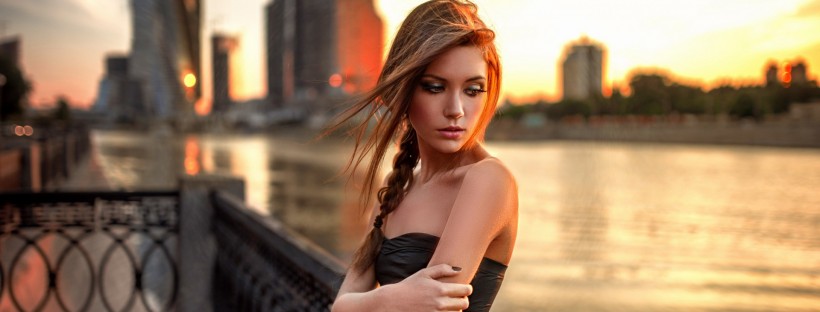 woman-sunset-city-river-bare-shoulders-1080P-wallpaper